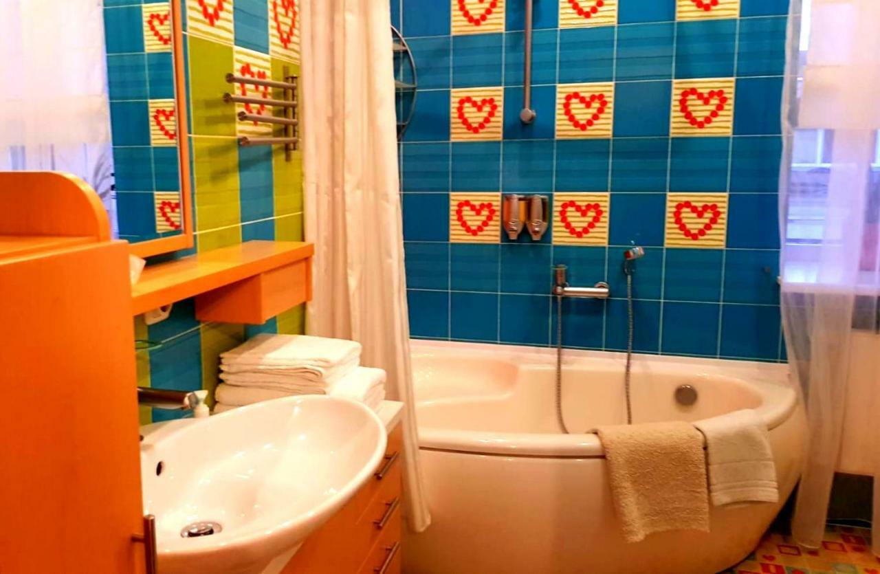 Fuksija House Appartement Daugavpils Buitenkant foto